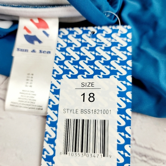 SUN & SEA Lace‎ Up 1 piece swimsuit - Picture 7 of 11